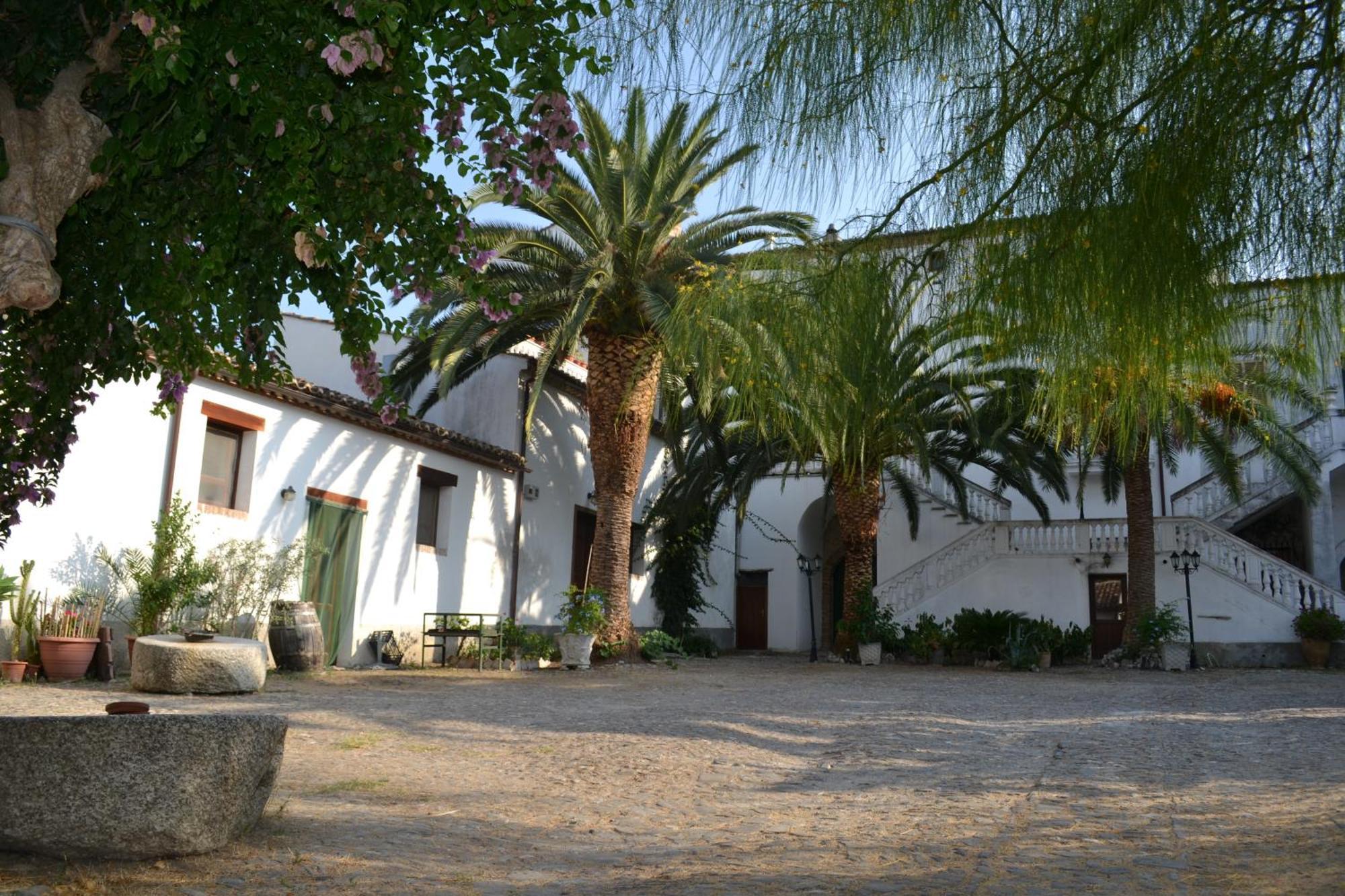 Agriturismo Malena Amica Екстериор снимка